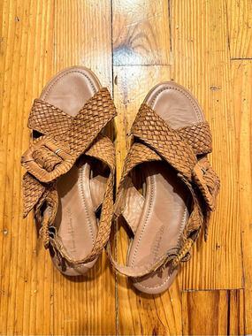 House of Harlow 1960 Woven Leather Flat Sandals in Brown